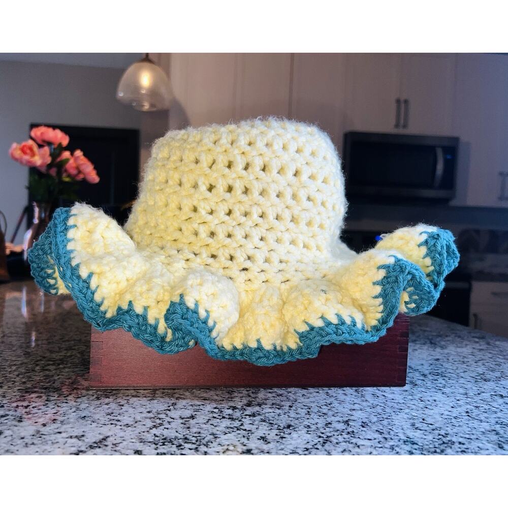 Crochet Bucket Hat Women Size- Medium Stretchy